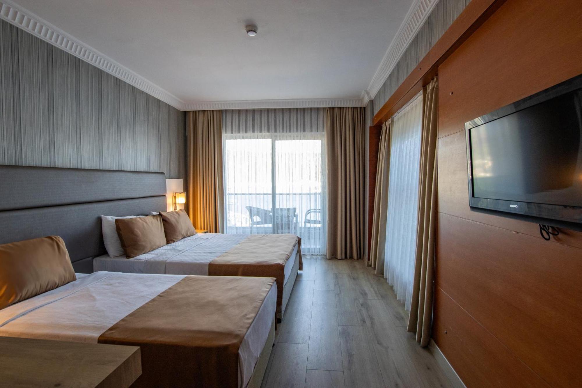 Point Beach Hotel Marmaris Buitenkant foto
