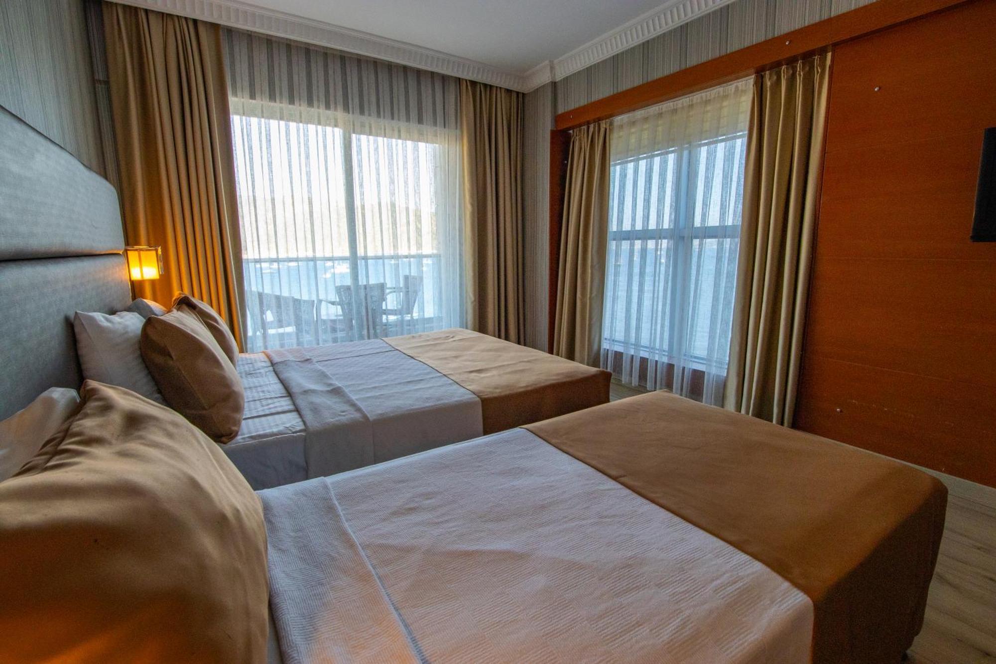 Point Beach Hotel Marmaris Buitenkant foto